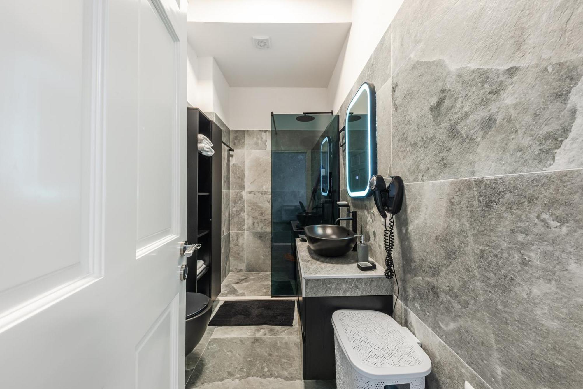 Royal Hill By Ps Apartment