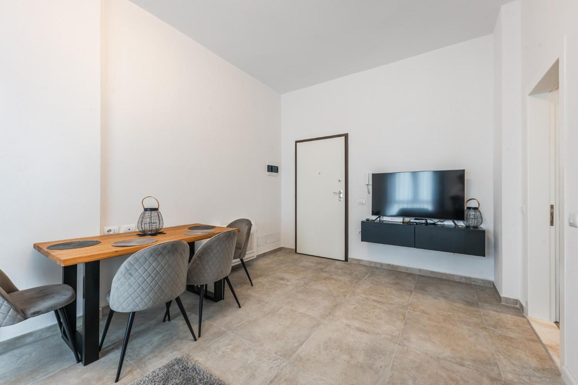 Apartment Royal Hill By Ps
